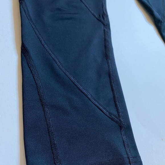 Champion Capris - Picture 5 of 5